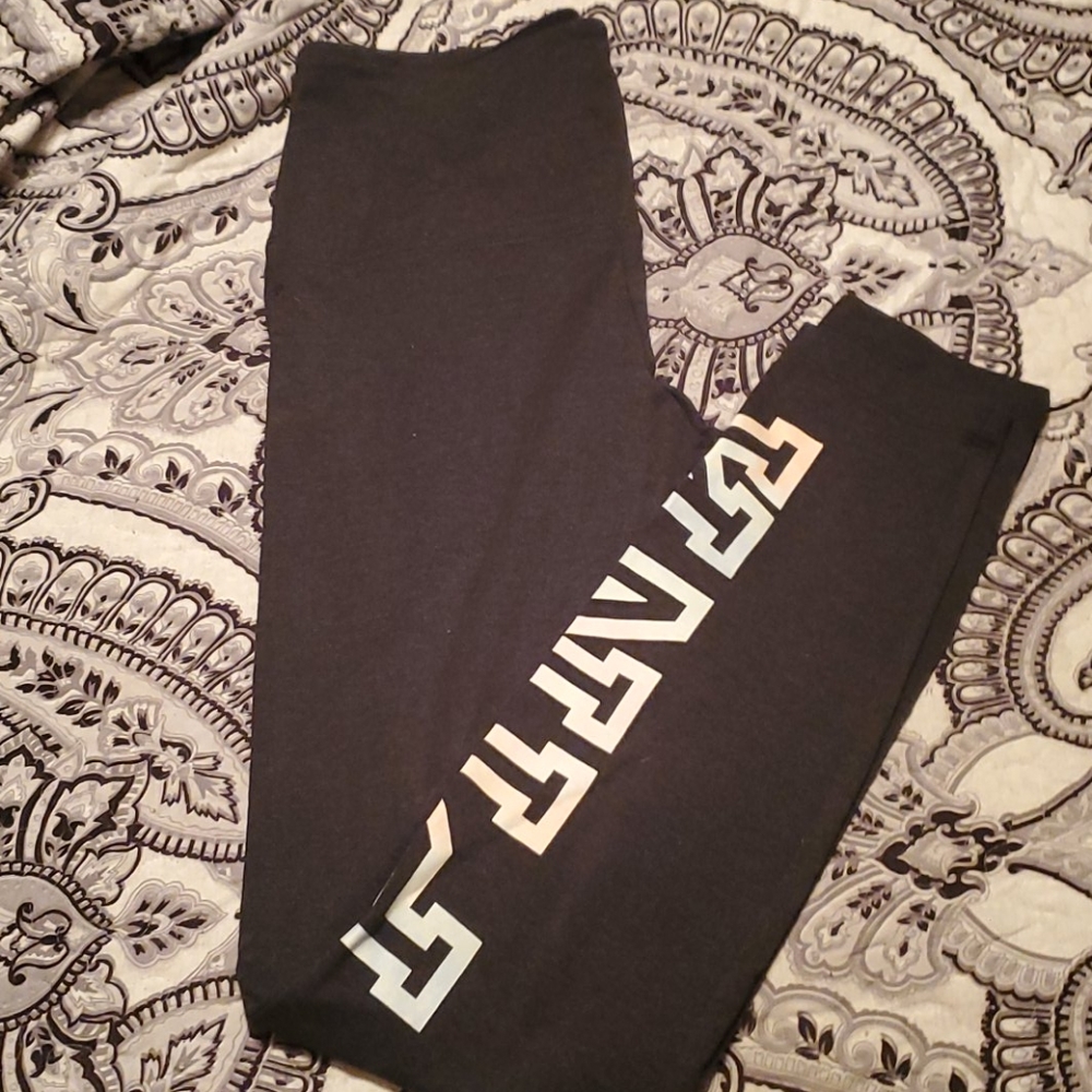 VS PINK yoga leggings